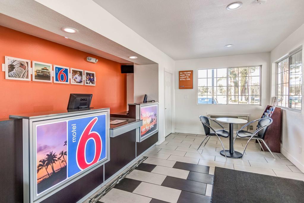 Motel 6-Visalia, Ca Exteriör bild